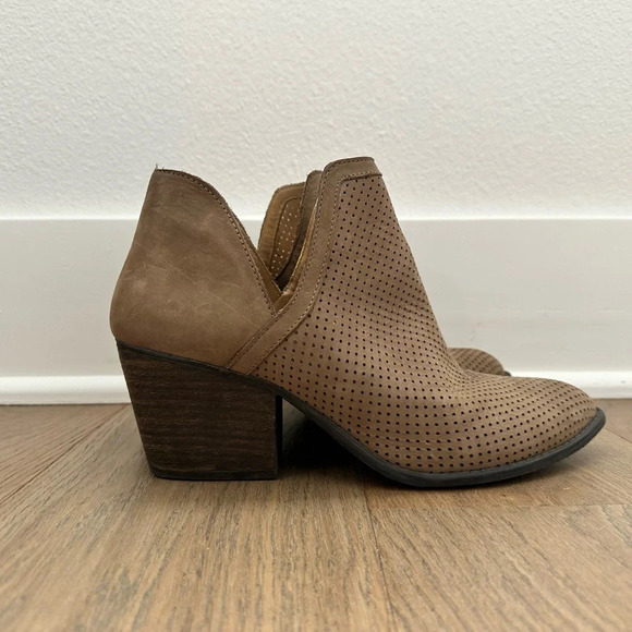 Steve‎ Madden Women Booties Size 10 - Picture 1 of 7